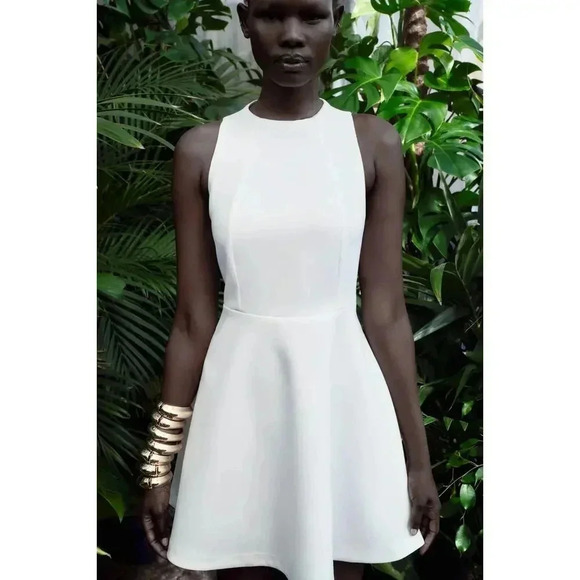 NEW ZARA Women’s Small White A-Line Silhoutte Mini Dress NWT - Picture 1 of 8